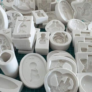 Modeling Molds