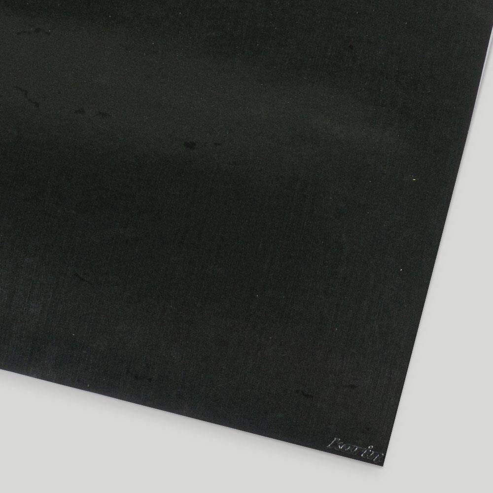 Karin Ahar Elephant Paper Black 70 x 100 cm 110 gr