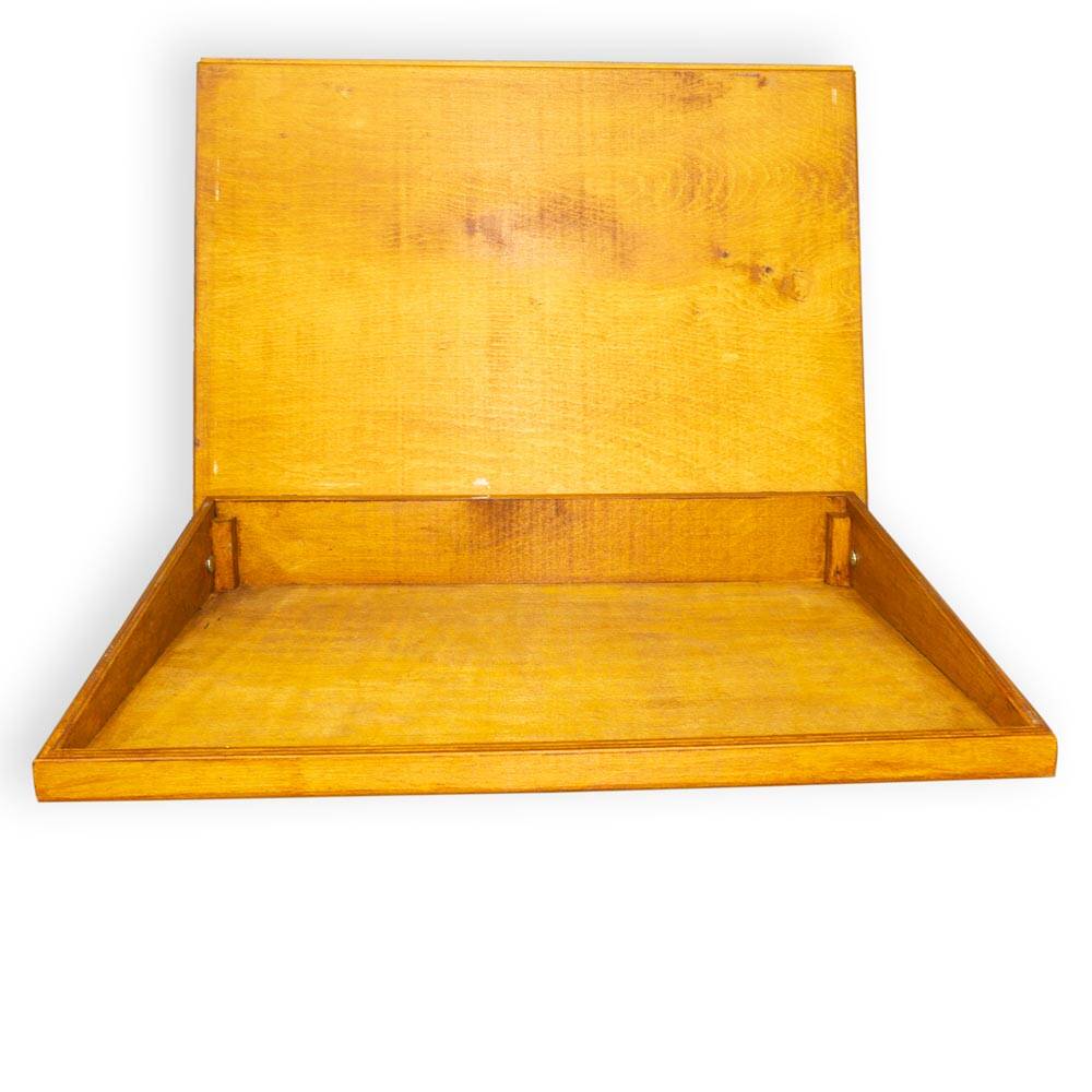 Karin Hattat Chest 40x60 cm