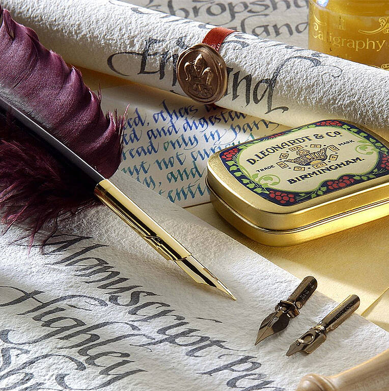 Manuscript Metal Uç Kutusu