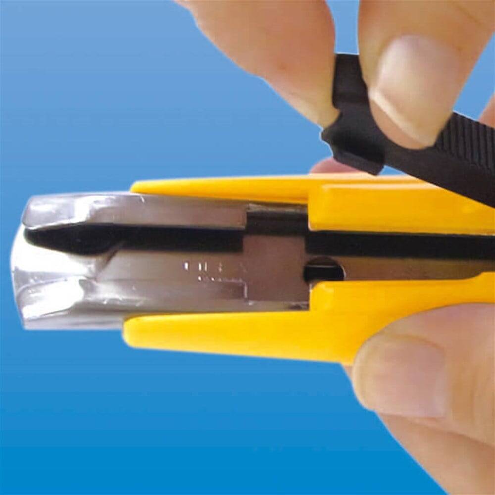Olfa Sk-9 Automatic Retractable Utility Knife with Safety Staple Remover