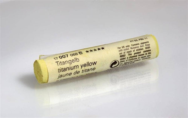 007 B Titanium Yellow